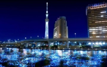 100,000 LED Spheres Flowing Down a Japanese River 100,000 LED Spheres Flowing Down a Japanese River