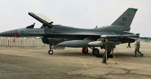 f 16 LM__16_resize