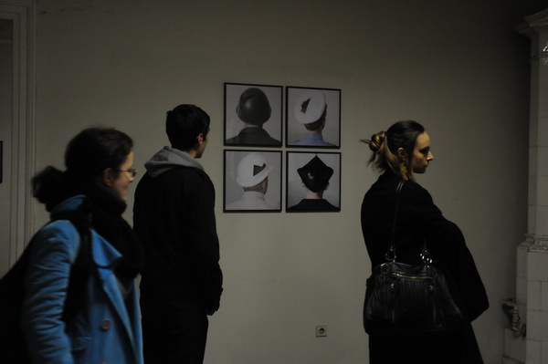 bienala tinerilor artisti - police - foto Lucian Muntean 15
