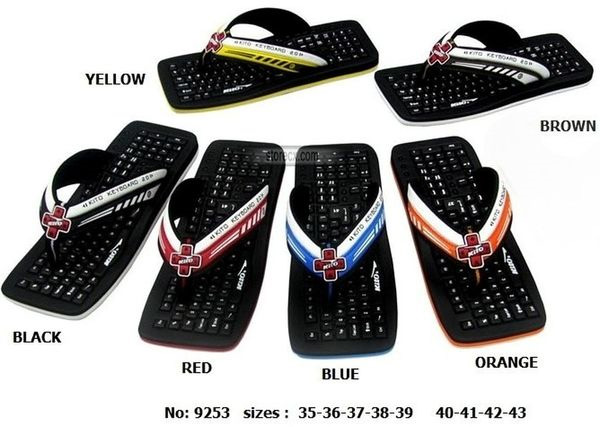 Keyboard-flip-flops-up-your-geek-cred-2