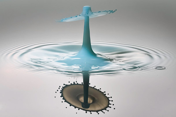 High-Speed-Water-Drop-Photography-by-Heinz-Maier3