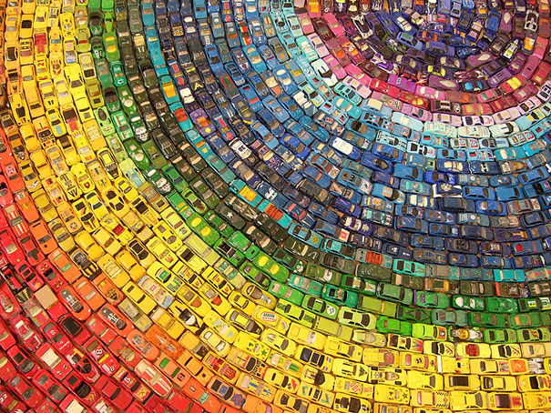 Rainbow Car Atlas Made of 2,500 Toy Cars
