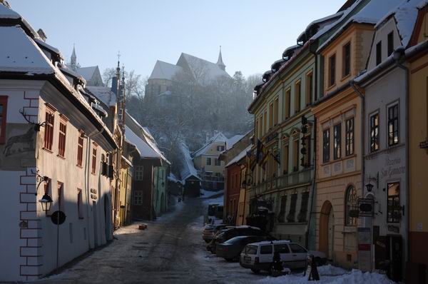 Strada Scolii, si Biserica din Deal, in cetatea Medievala Sighisoara