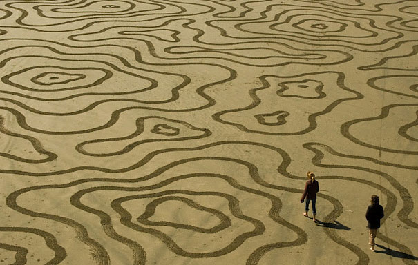 beach-sand-paintings-andres-amador-22