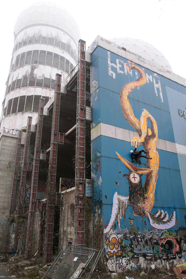 Mystical Paper Beasts Devour Unsuspecting Street Artists (3)