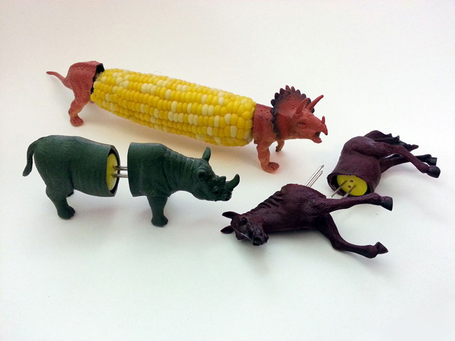 How to Make Toy Animal Corn on the Cob Holders