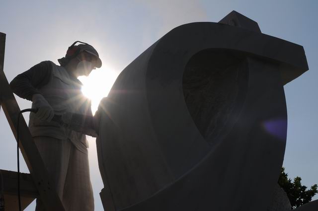 Carmen Tepsan – sculptura in marmura – work in progress