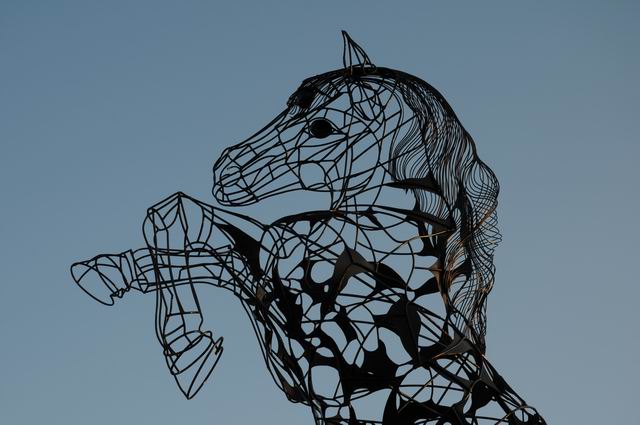 Resize of misha diaconu - tabara sculptura mileniului 3 - parc titan LM_0346