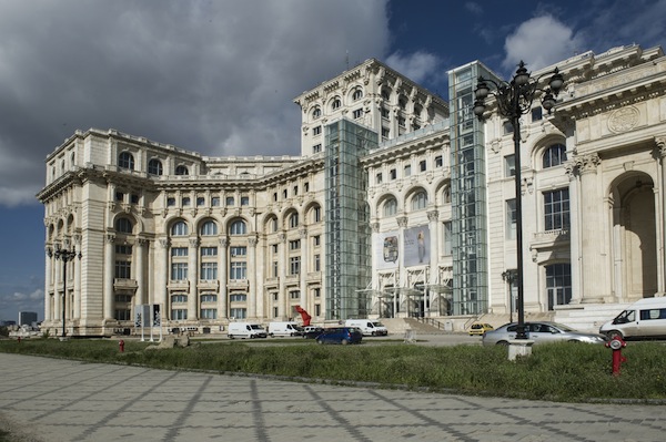 Raluca Velisar – noul director general interimar al MNAC