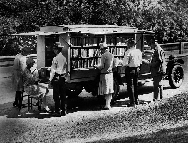 Historical Photos of Early Bookmobiles