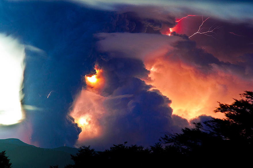erupted-volcano-chile-francisco-negroni-5