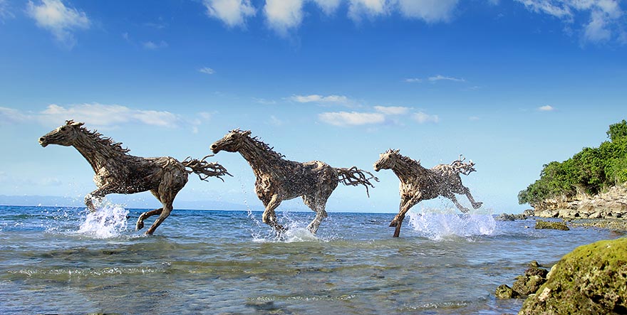 galloping-driftwood-horse-sculptures-jame-doran-webb-8