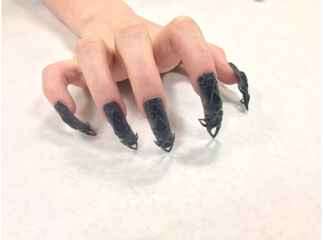 3D-Black-Castle-Nails-640x475