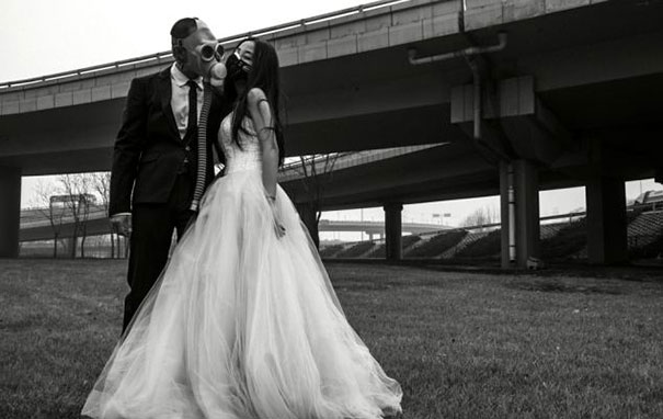 gas-masks-wedding-photography-beijing-china-3