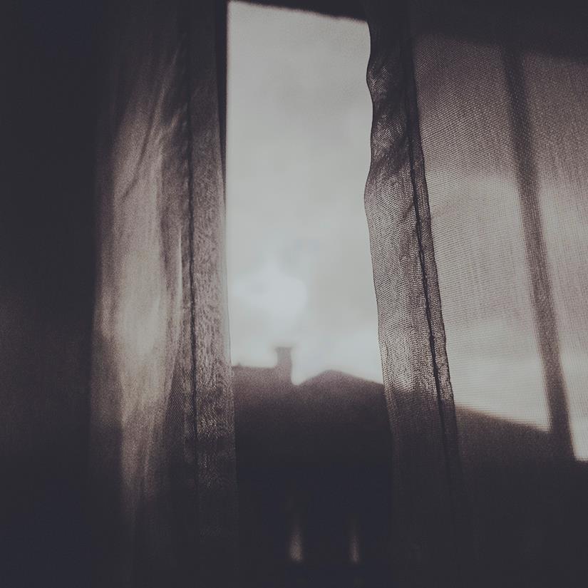 laura makabresku 18