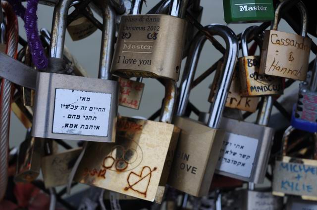 paris - pont des arts foto lucian muntean LM0_09