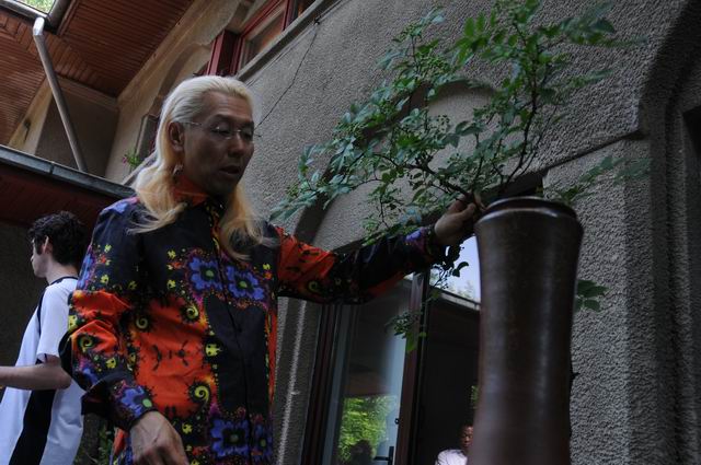 Resize of Shogo Kariyazaki Kariyzaki - ikebana - foto lucian muntean _03
