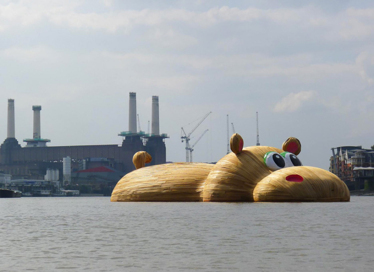 florentijn-hofman-HippopoThames-designboom-04-750x547