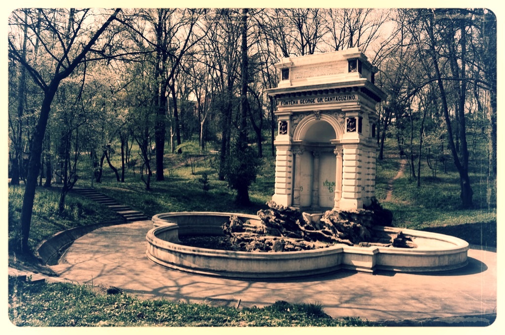 07 fantani publice bucuresti - fantana cantacuzino - parc carol-  foto lucian muntean  04