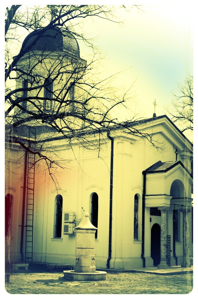 09 fantani publice bucuresti - izvotul tamaduirii - biserica mavrogheni - foto lucian muntean  11