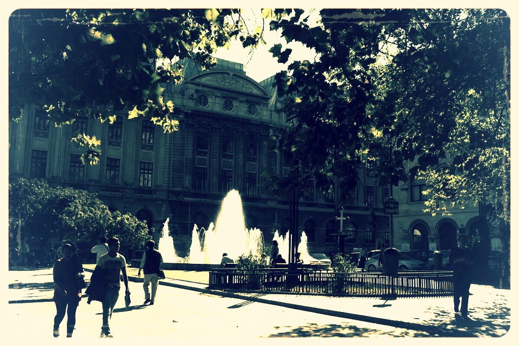 11 fantani publice bucuresti -piata universitatii - foto lucian muntean  04
