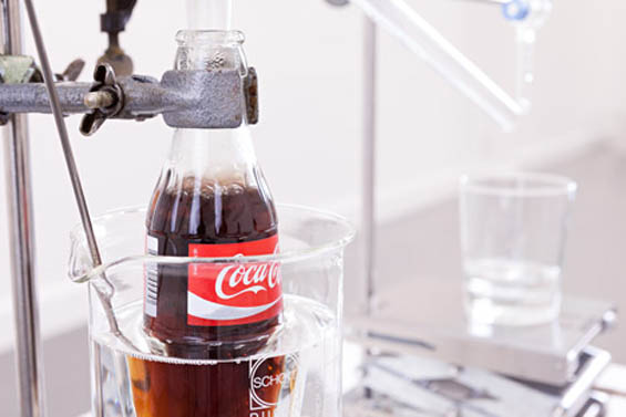 Coca-Cola-The-Real-Thing-distillation-machine-by-Helmut-Smits_dezeen_468_2