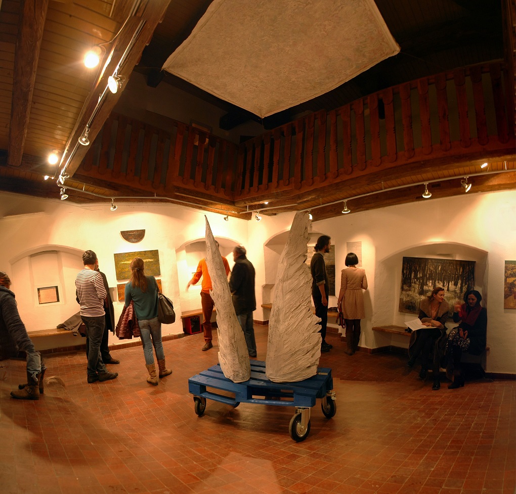 12NOIMA DIN INTERIOR-INSIDE OUT