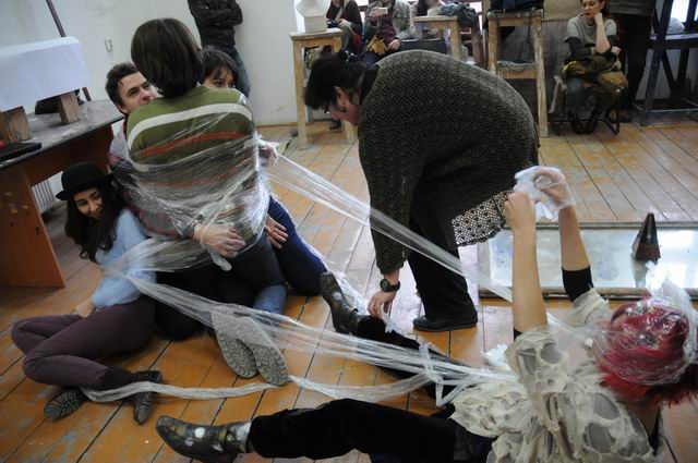 performance - facultatea sculptura foto lucian muntean 26