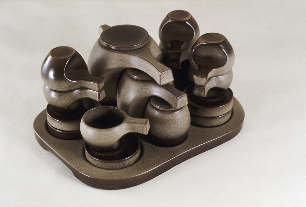 17 FAMILY Coffe set for 8 1973 Faiance