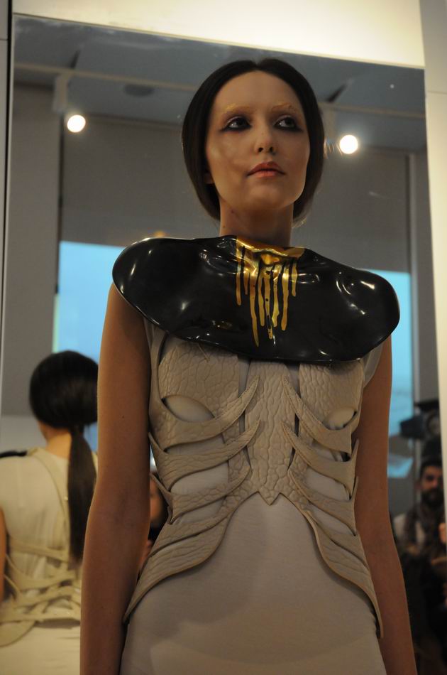 ioana sisea - bleeding gold - galateca - foto lucian muntean 21