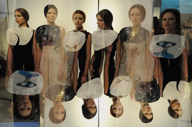 Ioana Sisea – Bleeding Gold @ Galateca