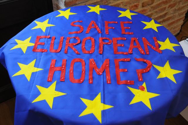 have a look in to my life - roma art exhibition - arcub bucharest - photo lucian muntean_0009