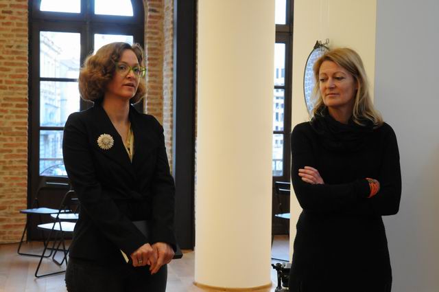 have a look in to my life - roma art exhibition - arcub bucharest - photo lucian muntean_0017