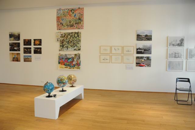 have a look in to my life - roma art exhibition - arcub bucharest - photo lucian muntean_0065