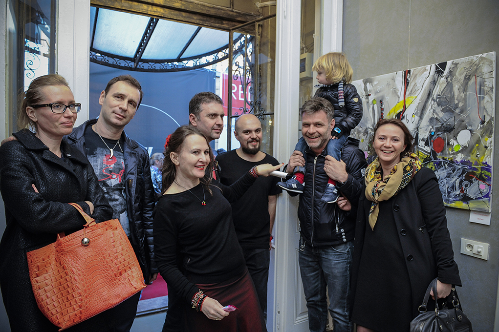 RED - gallery 0012
