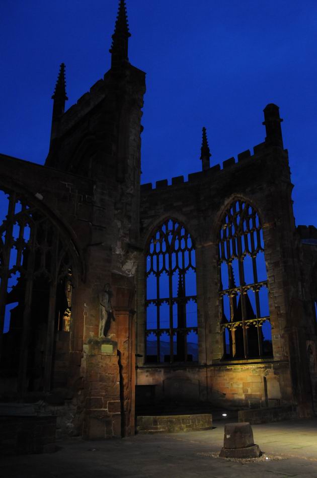 Coventry Cathedral UK - pfoto Lucian Muntean 30