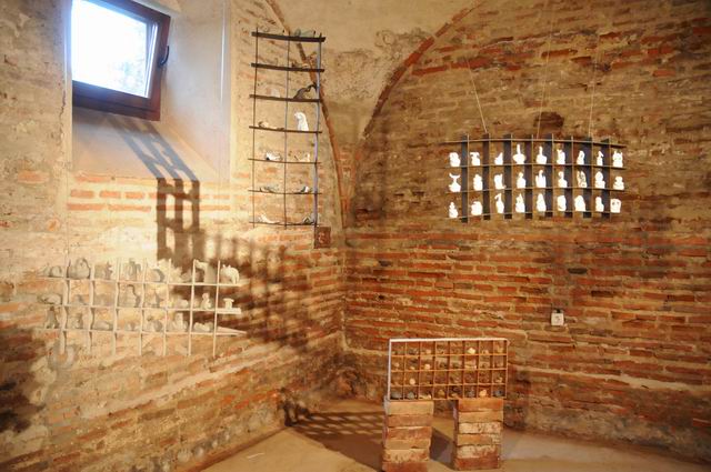 eugenia pop - ceramica - habitat cu semne - raluca baloiu - foto lucian muntean_0005
