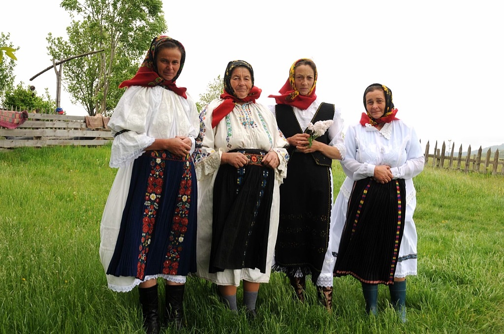 Rogojel – Tradiţii în tranziţie