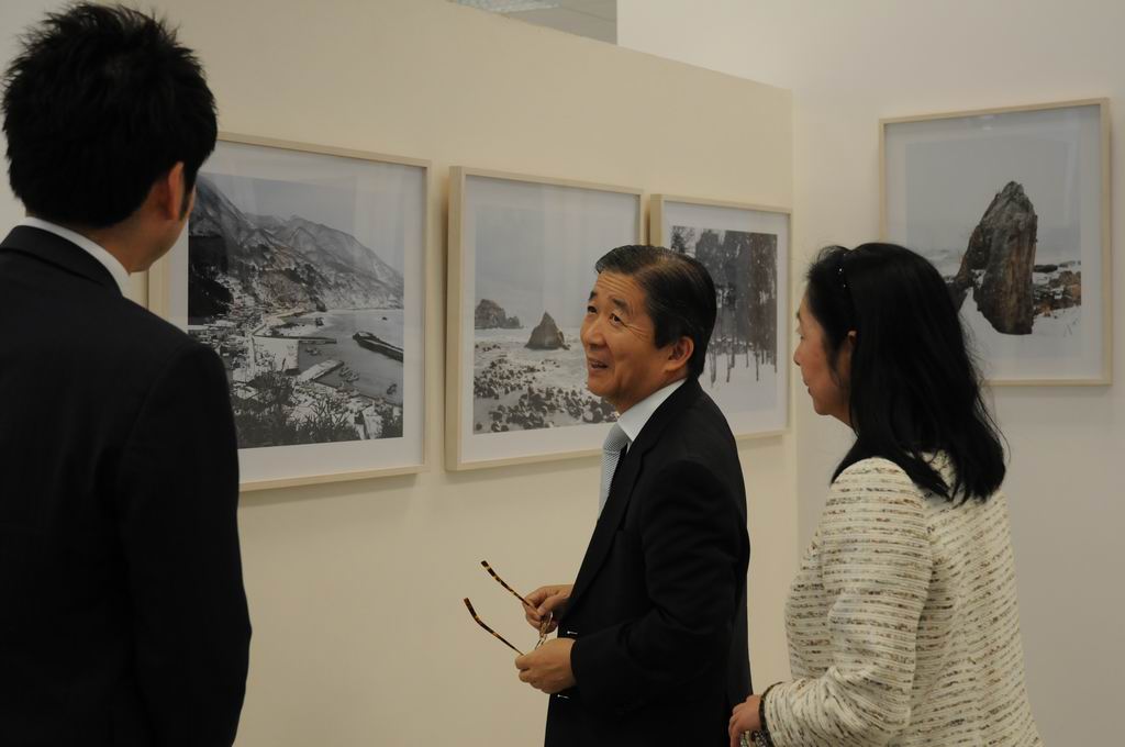 Finisajul expozitiei TOHOKU – Through the Eyes of Japanese Photographers @ PostModernism Museum