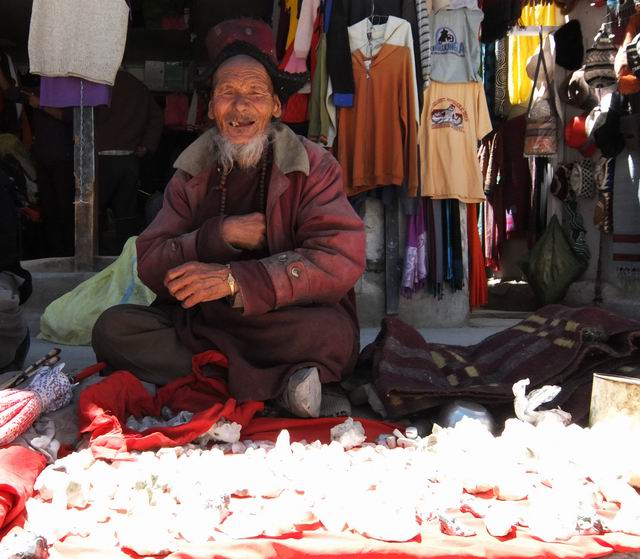 Resize of 04 oameni leh 006