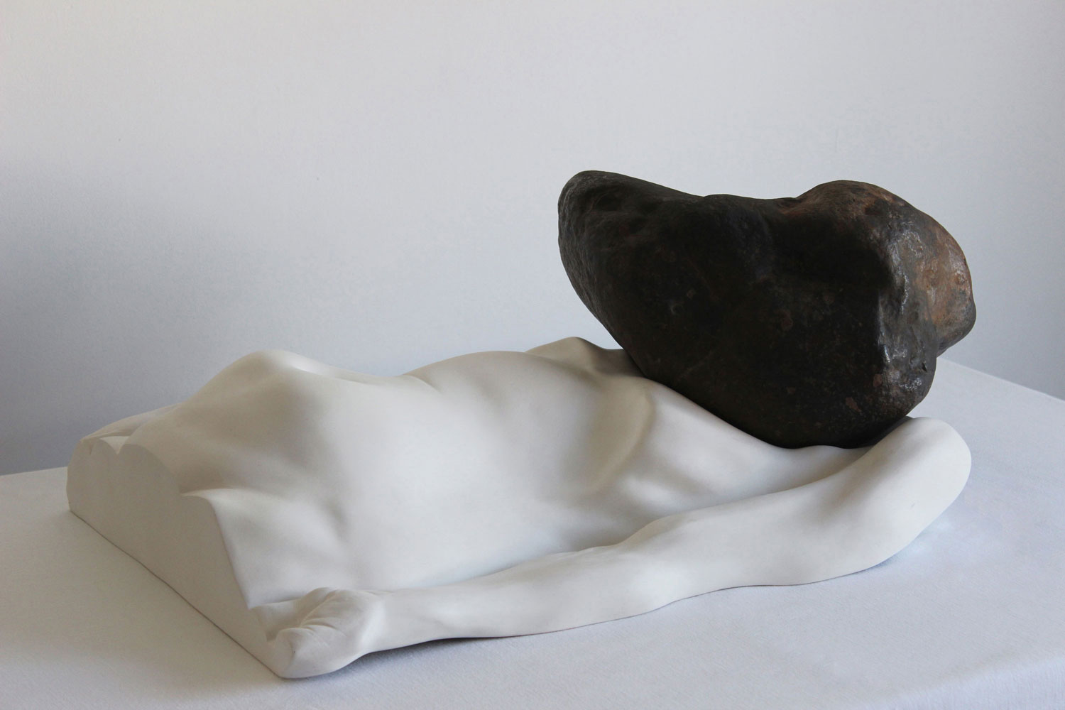 Bogdan-Rața,-The-Pressure,-2015,-fibre,-river-stone,-66-x-42-x-27-cm,-edition-of-1,-courtesy-of-Nasui-collection-&-gallery-and-the-artist-(2)