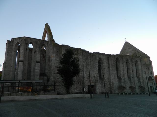Resize of 2 Spectaculoasele ruine ale bisericii Santa Katarina