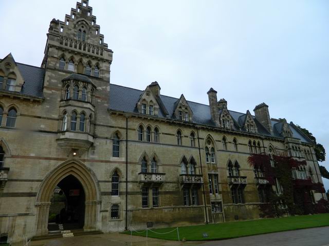 Resize of 1bis Fatada Christ Church College