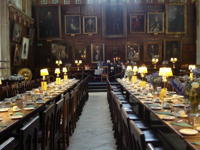 Resize of 2bis In asteptarea studentilor la pranz