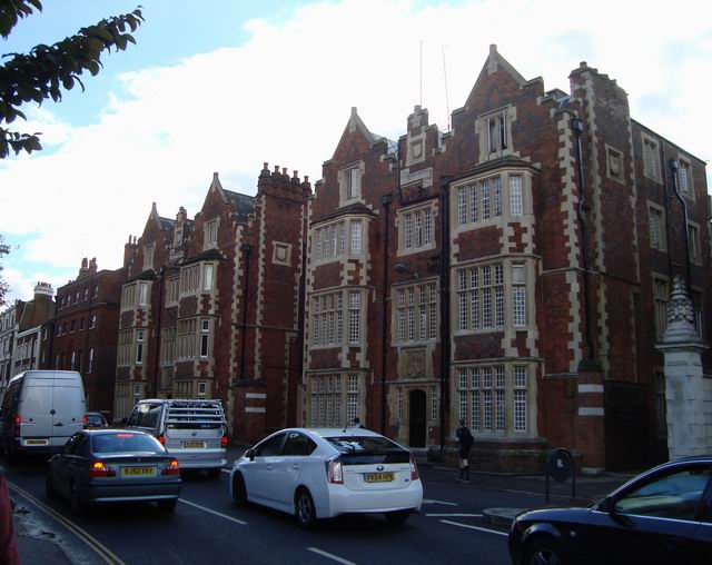 Resize of 33 Cladiri din Eton