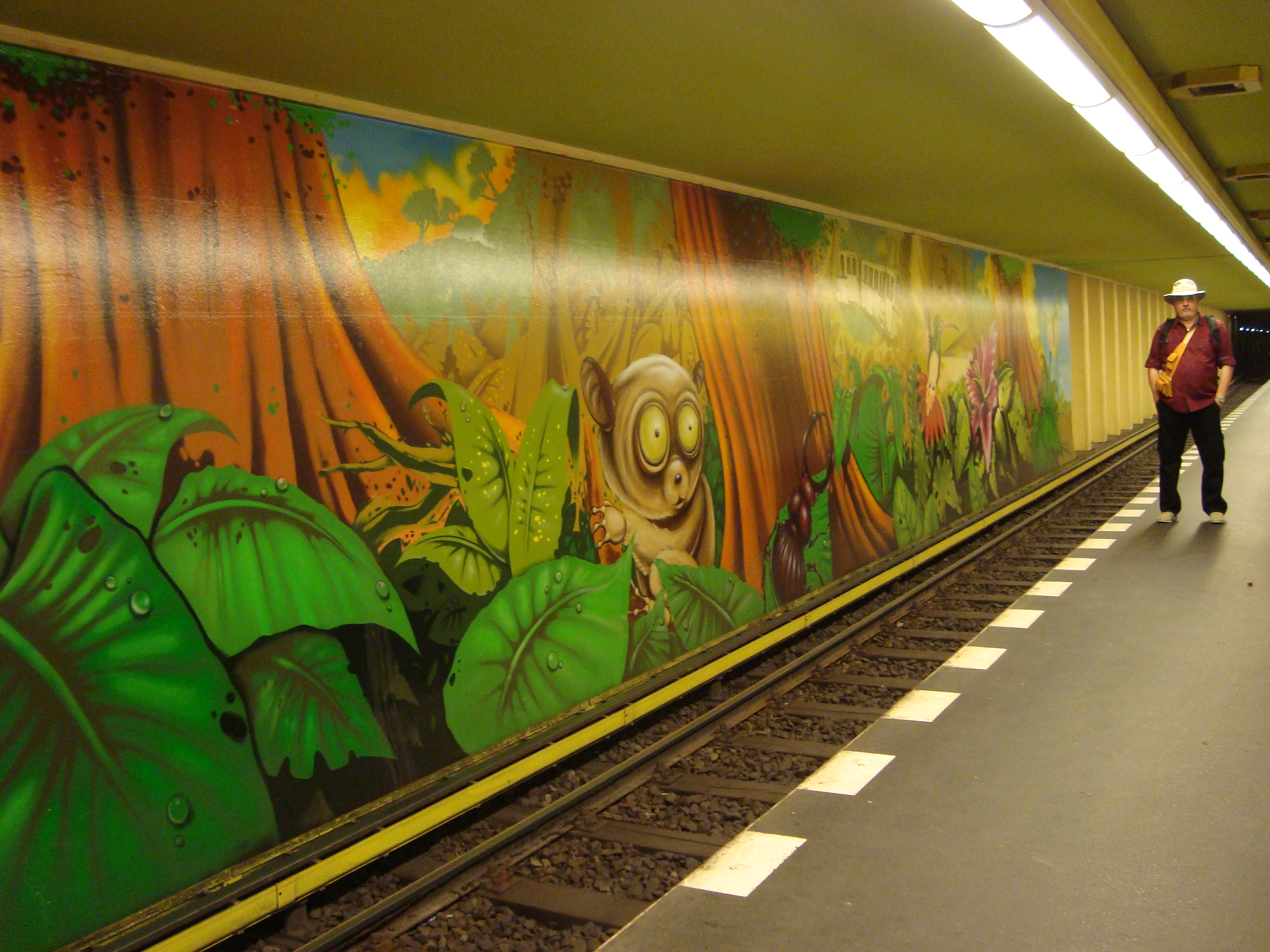 Peron din metroul berlinez