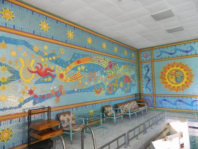 Resize of Minunatul mozaic din piscina  semnat de Olga Porumbaru si Florin Parvulescu