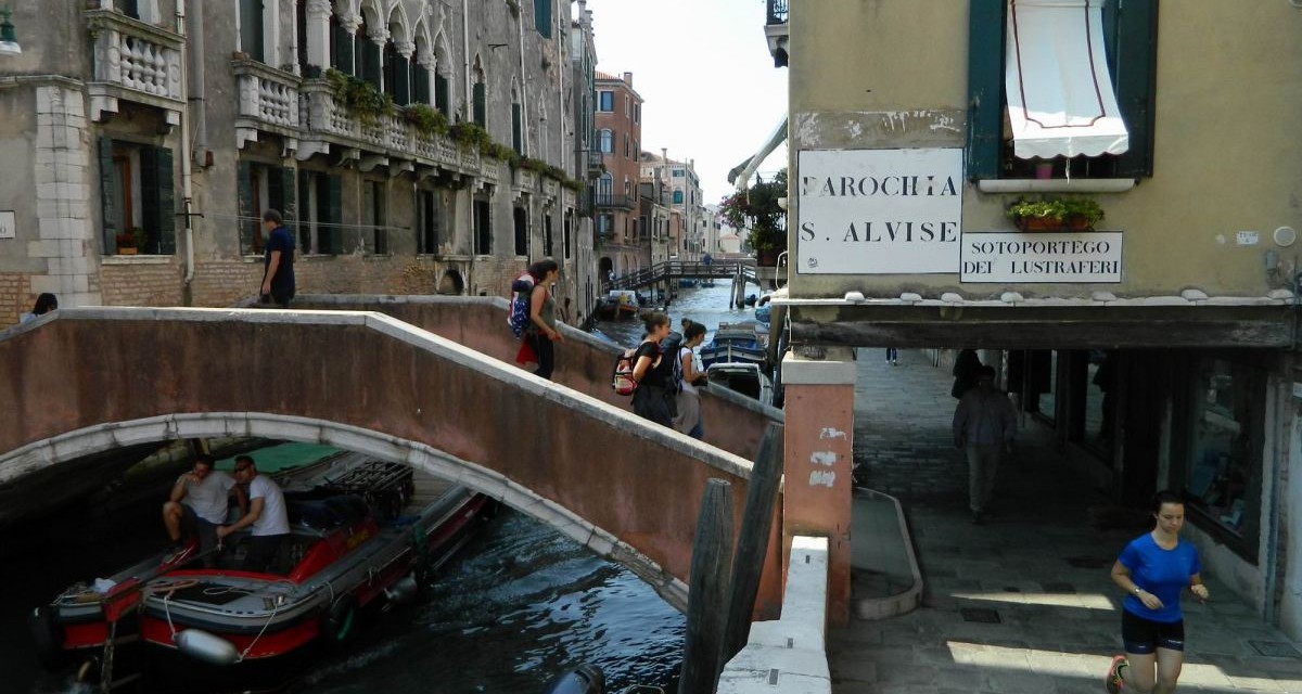 Canale și poduri venețiene