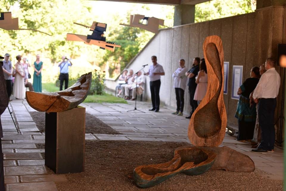 Vernisajul rezidenței de sculptură „Albastru” – Centrul de Cultură „George Apostu”, Bacău