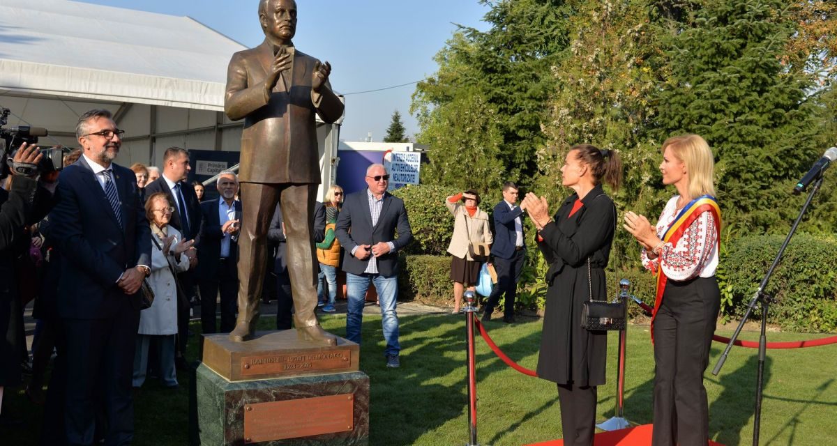Statuia prințului Rainier al III-lea de Monaco @ Parcul Circului